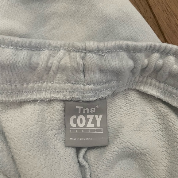 Aritzia cozy fleece sweatpants - Picture 2 of 2